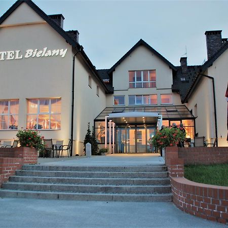 Hotel Bielany Bielany Wrocławskie Exteriör bild
